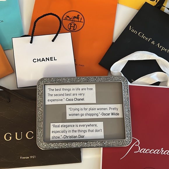 CURRENTLY in RESALE THERAPY 🤩 FiFi PoshPosh 💃Fashion Obsessed/Fashion Addicted - Picture 4 of 9